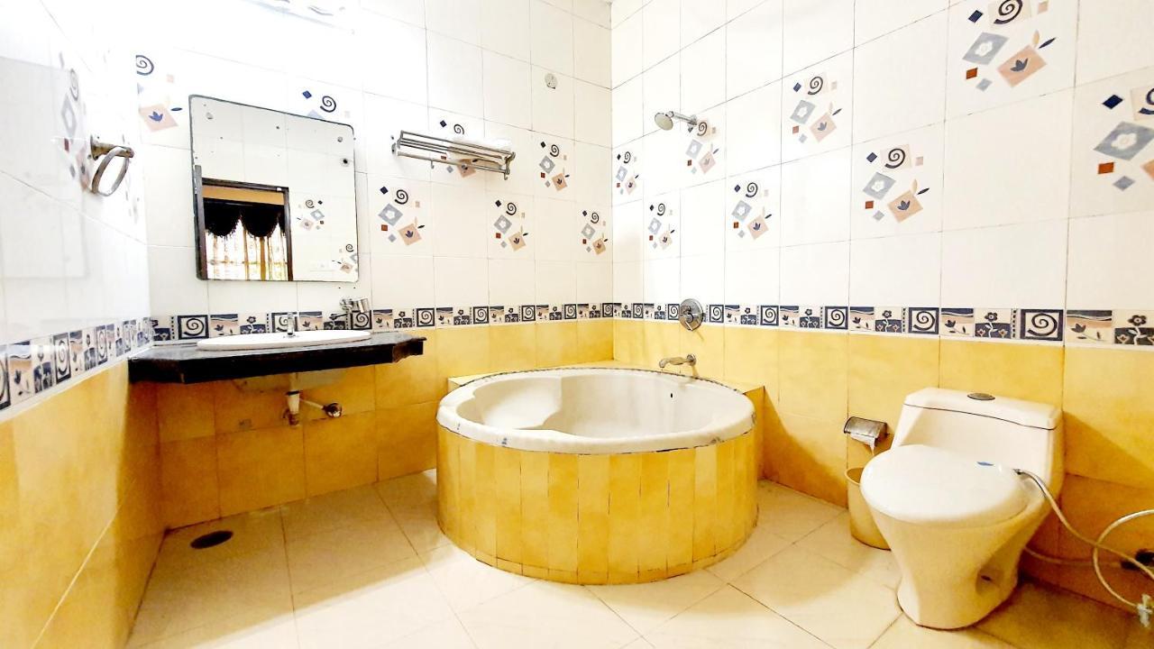 Hotel Amritsar Inn Esterno foto