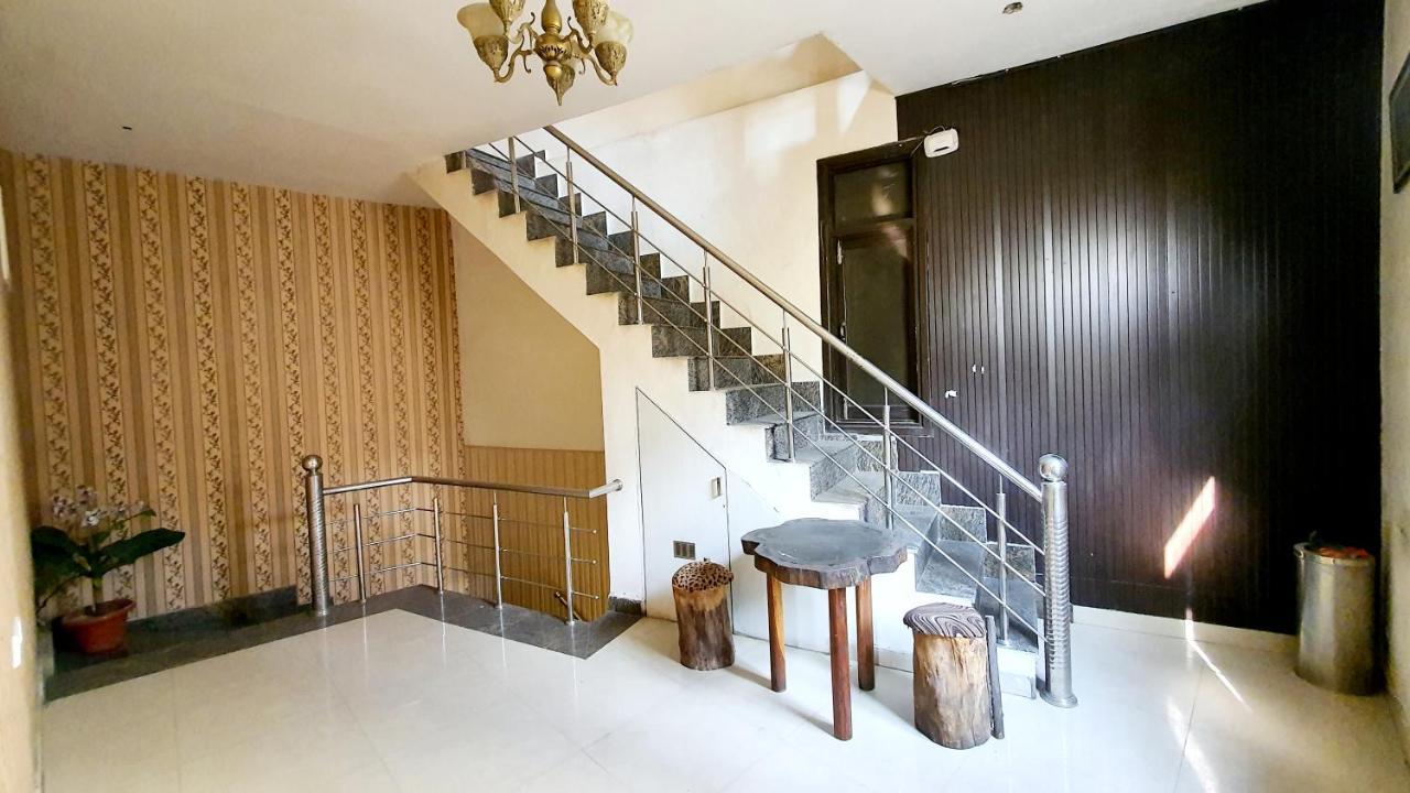 Hotel Amritsar Inn Esterno foto