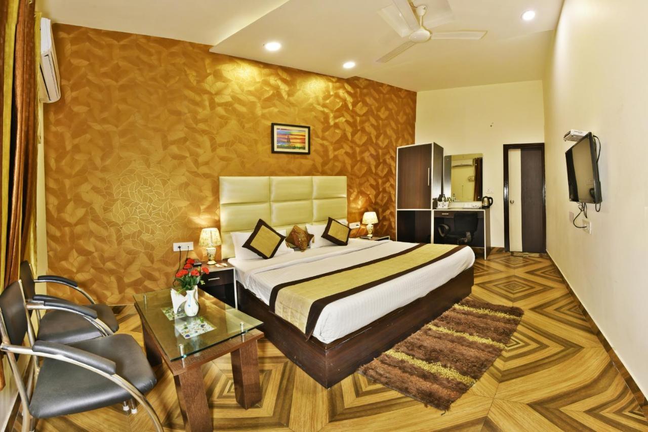Hotel Amritsar Inn Esterno foto