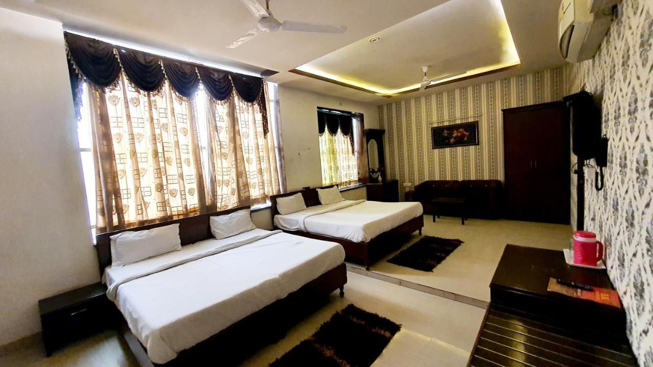 Hotel Amritsar Inn Esterno foto